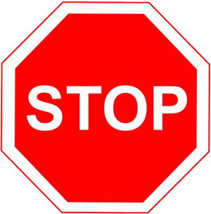 Как правильно остановиться на перекрёстке: на стоп-линии, у знака «стоп» или перед светофором?